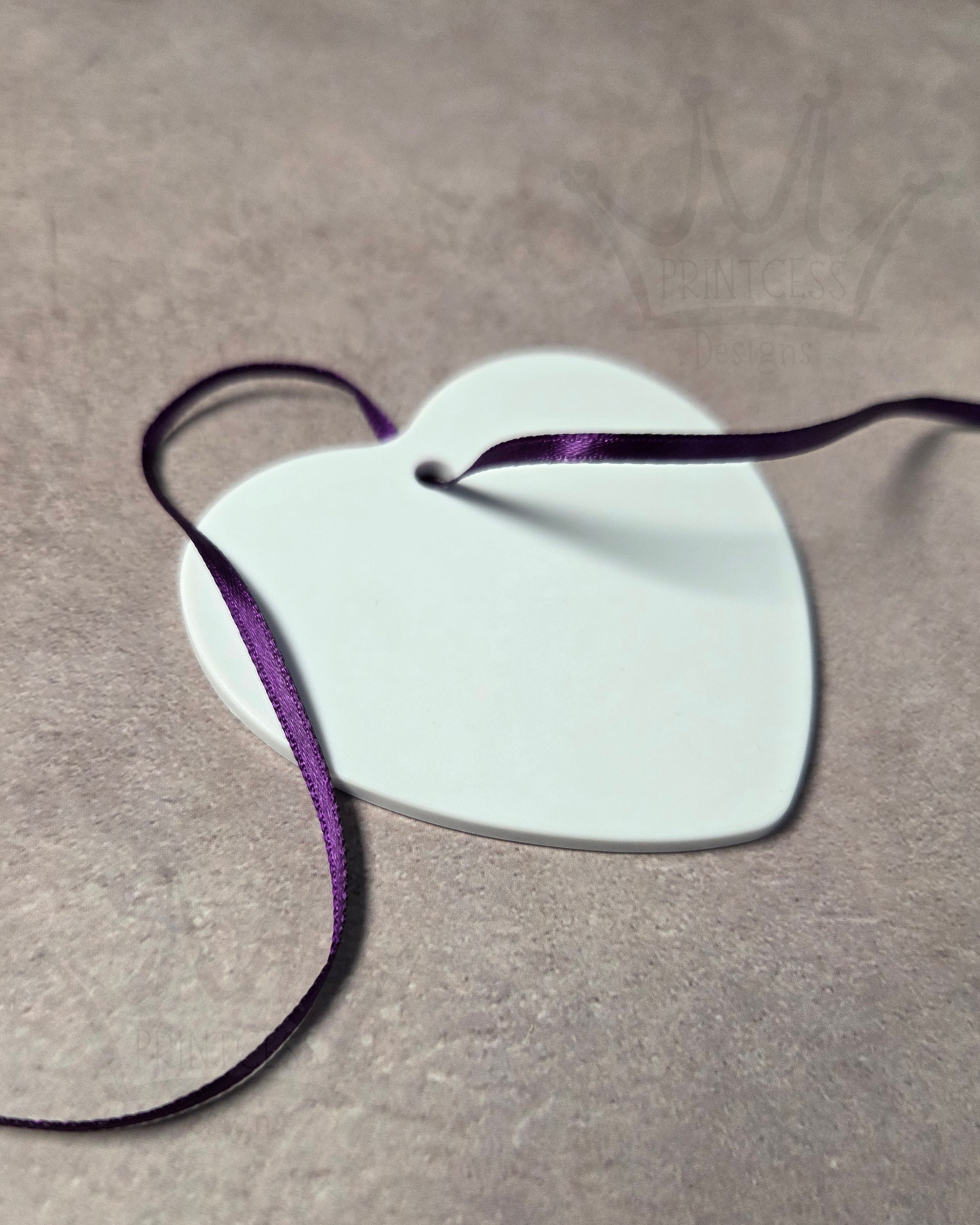 'Auntie' White Heart Decoration